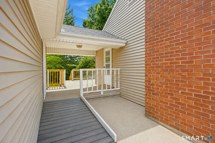 Property Photo:  177 Canal Street  CT 06479 