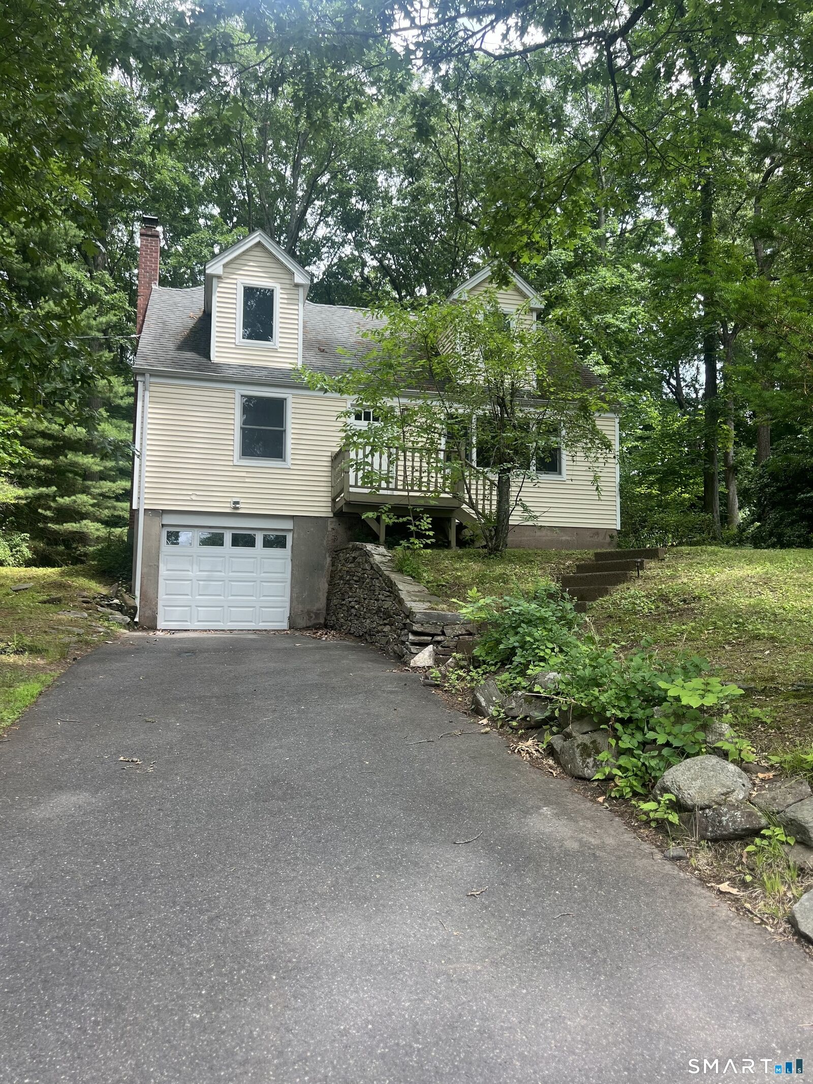 Property Photo:  7 Laurel Road  CT 06029 