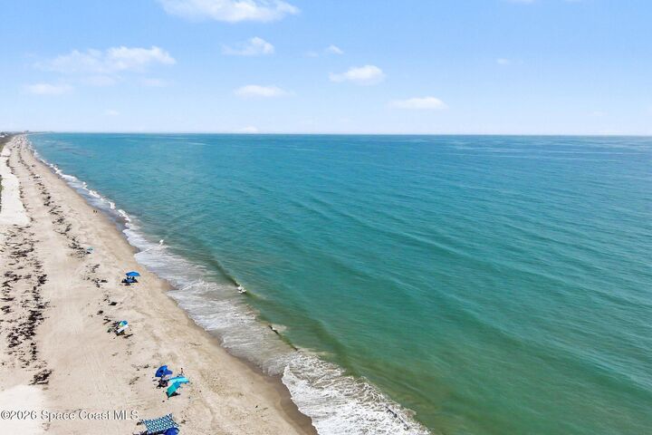 Property Photo:  320 Las Olas Drive  FL 32951 