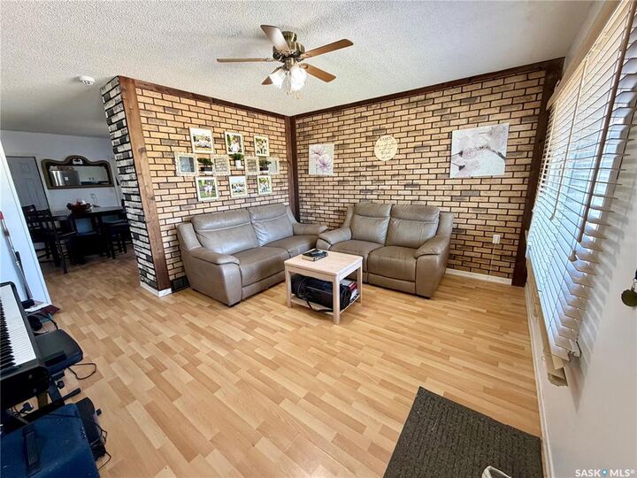Property Photo: 85 13th Avenue SE SK S9H 3S1