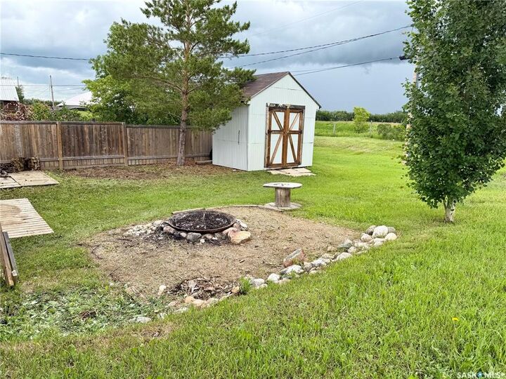 Property Photo:  4 Saskatchewan Avenue  SK S0H 4C0 