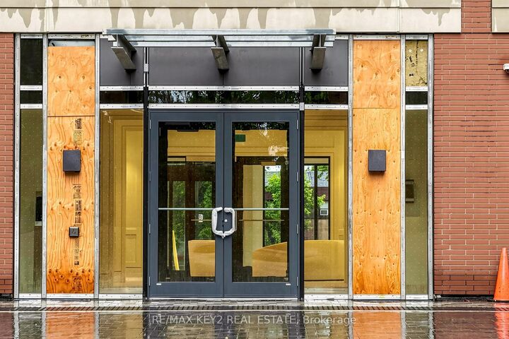 Property Photo:  4010 Eglinton Avenue W 522  ON M9A 0G5 