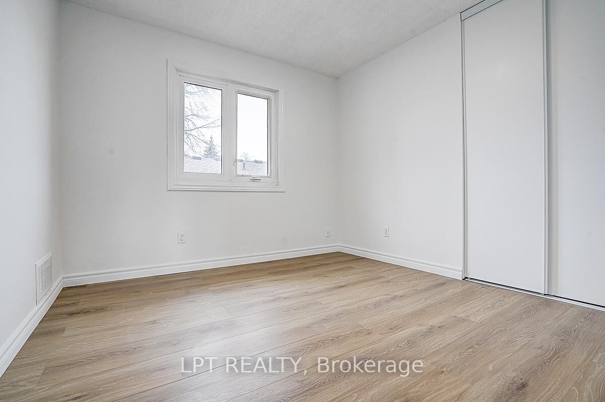 Property Photo: 194 South Channel Drive ON L4P 2N3