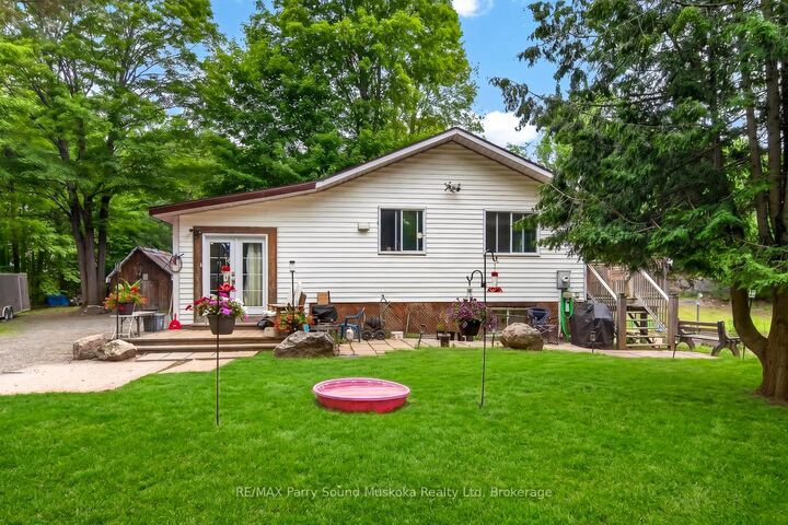 Property Photo: 15 Toronto Lake Road ON P0C 1H0