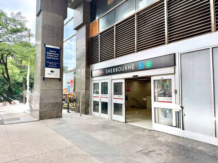 Property Photo:  609 Sherbourne Street 2303  ON M4X 0A4 