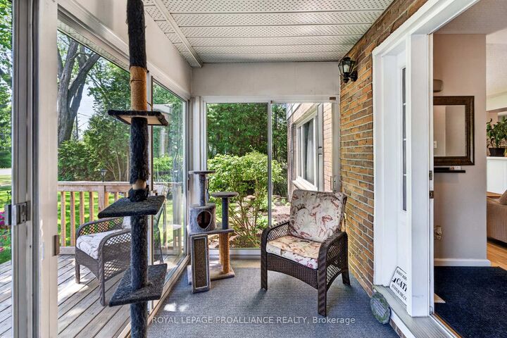 Property Photo: 393 Stewart Boulevard ON K6V 6C7