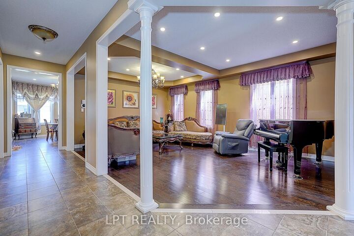Property Photo: 1168 McTavish Drive ON L3X 0A7