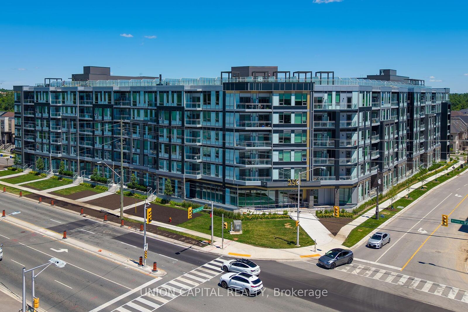 Property Photo:  2501 Saw Whet Boulevard 230  ON L6M 5N2 