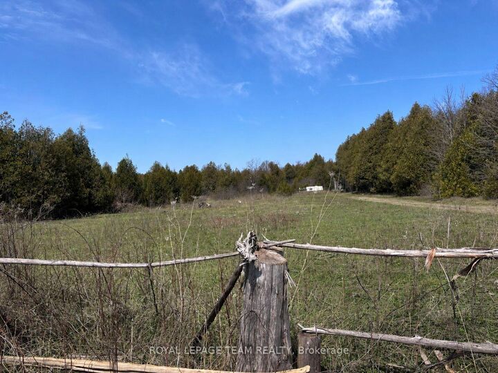 Property Photo: 688 Kitley Line 8 Road ON K0E 1H0