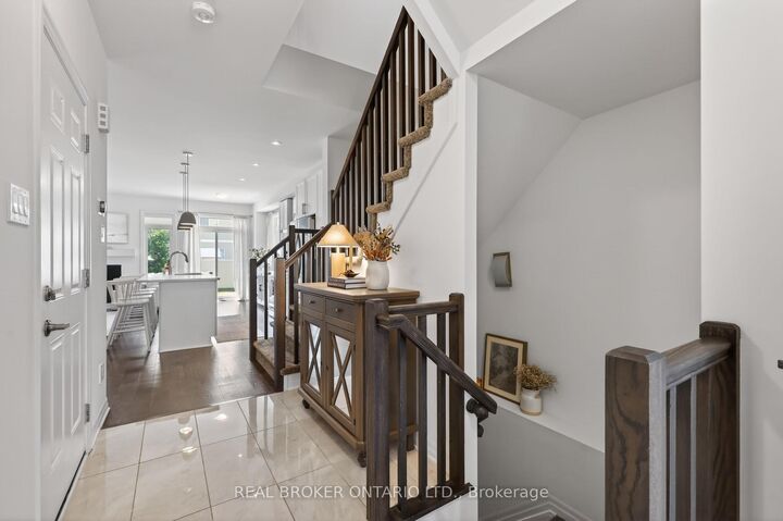 Property Photo:  91 Chevron Place  ON K1W 0L6 