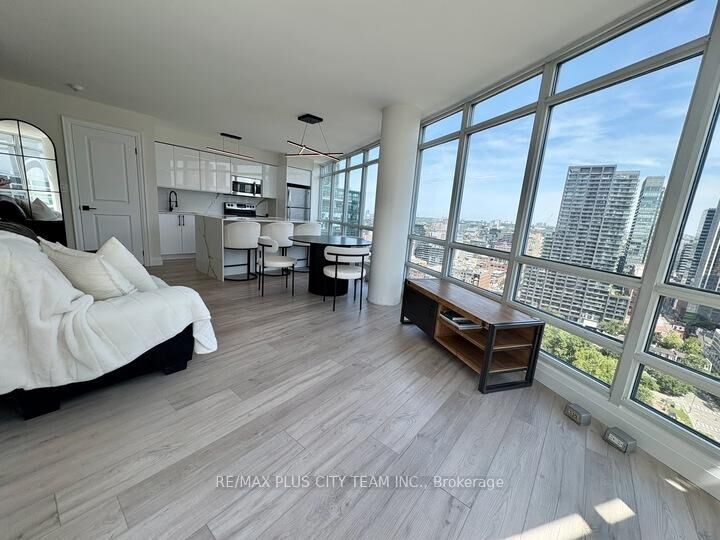 Property Photo:  397 Front Street W 3309  ON M5V 3S1 