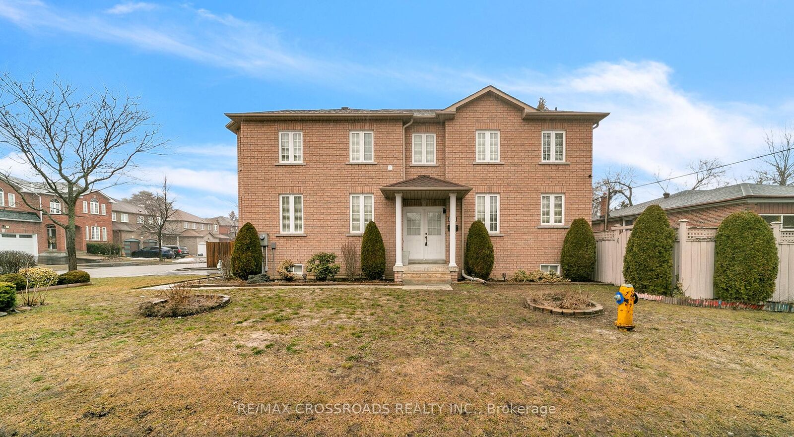 Property Photo: 106 Craggview Drive ON M1E 2L8