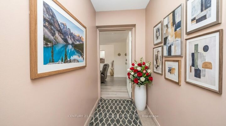 Property Photo: 6797 Formentera Avenue 83 ON L5N 2L6