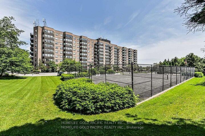 Property Photo: 2 Raymerville Drive 806 ON L3P 7N7