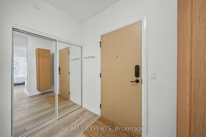 Property Photo:  280 Dundas Street W 1805 (Furnished)  ON M5T 0E3 