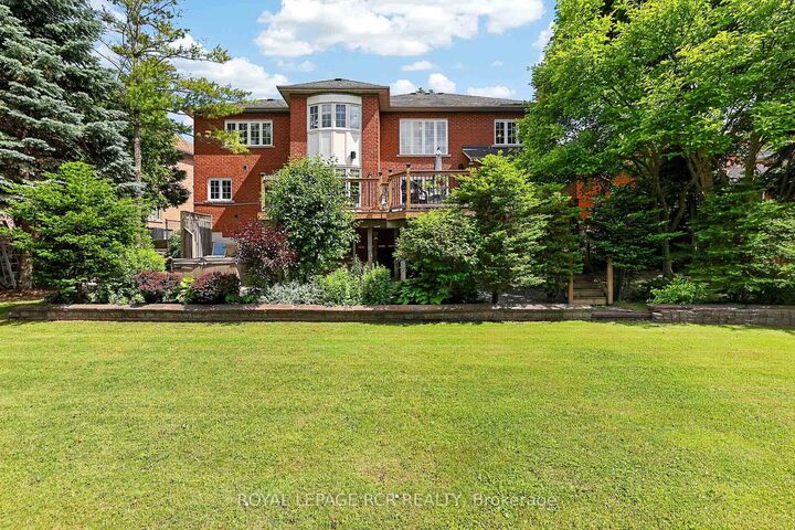 Property Photo: 713 Exceller Circle ON L3X 1P4