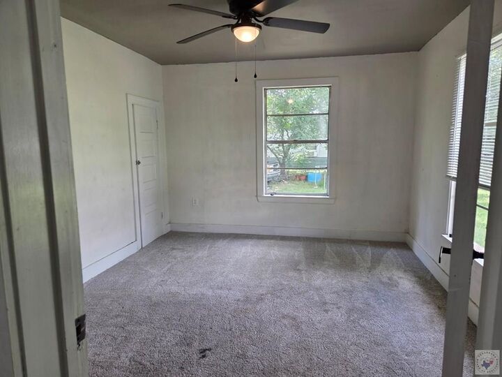 Property Photo: 103 S Merrill TX 75570