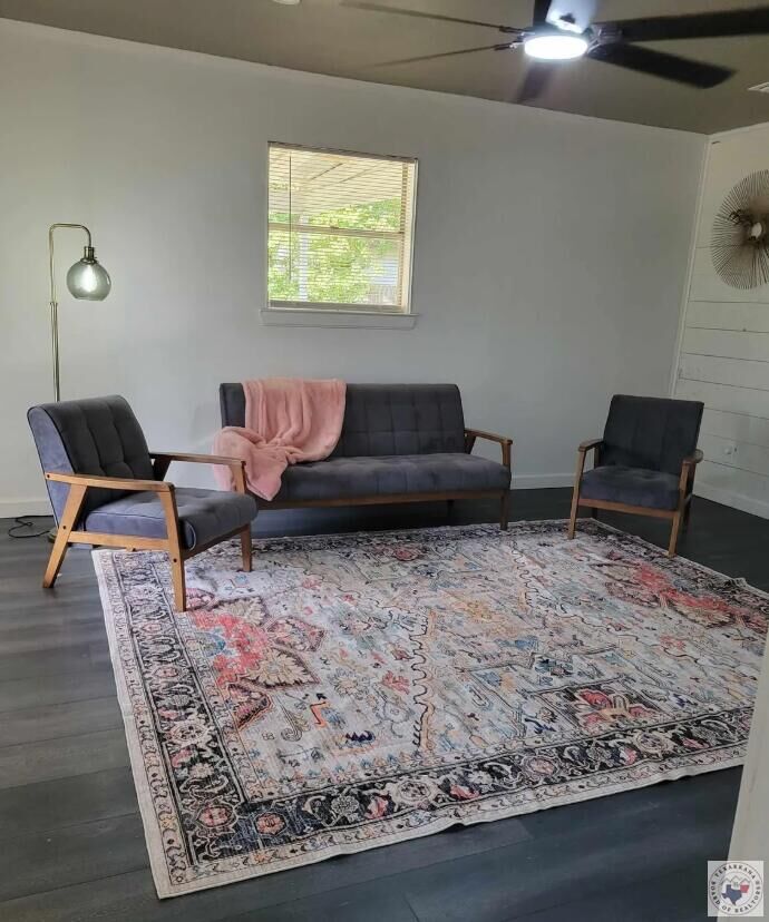 Property Photo: 103 S Merrill TX 75570