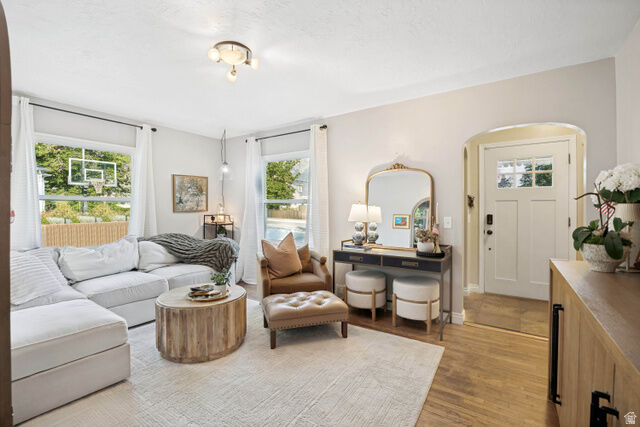 Property Photo:  2333 E Lakeview Dr S  UT 84109 