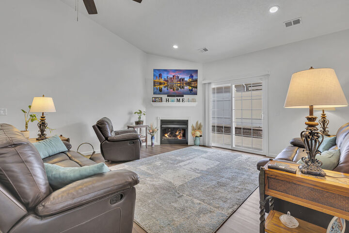 Property Photo: 1706 Cherokee Drive PA 15010