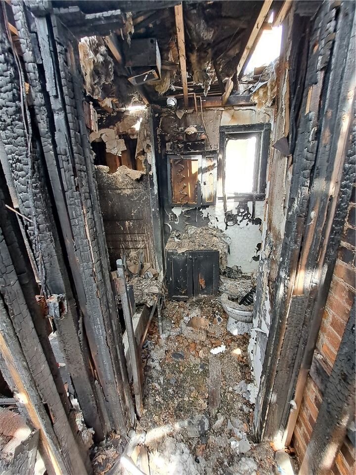 Property Photo:  422 E Washington St  PA 15074 