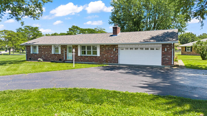 Property Photo: 535 Barnhart Road OH 45373