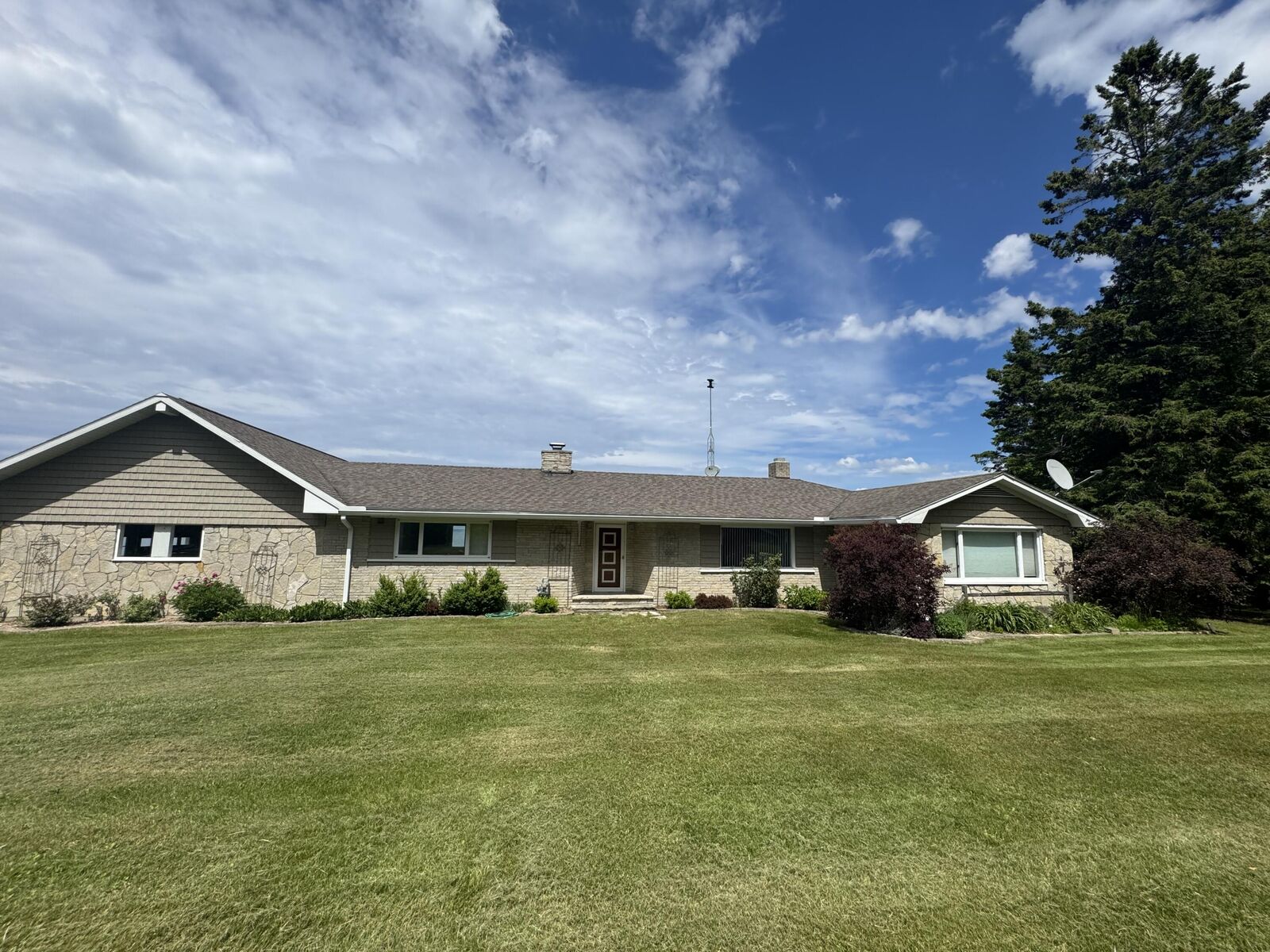 Property Photo: 7096 W US-23 MI 49721