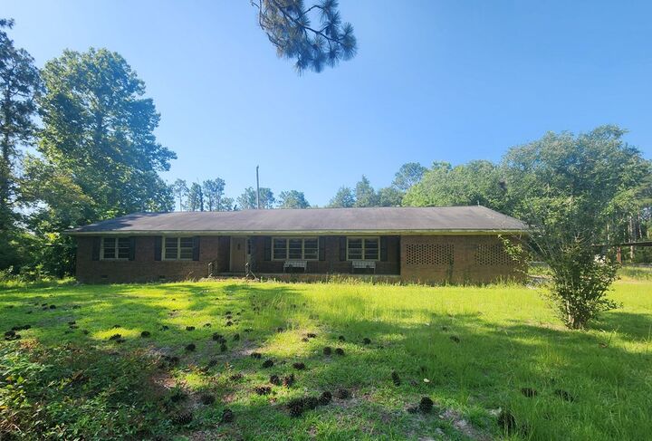 Property Photo: 562 Old State Hwy 50 GA 31791
