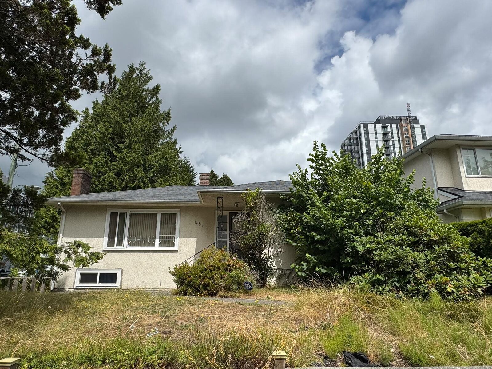 Property Photo: 481 W 40th Avenue BC V5Y 2R5