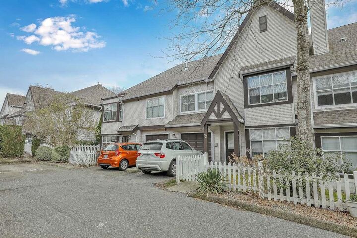Property Photo: 12099 237 Street 82 BC V4R 2C3