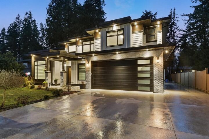 4113 207 Street — photo 1