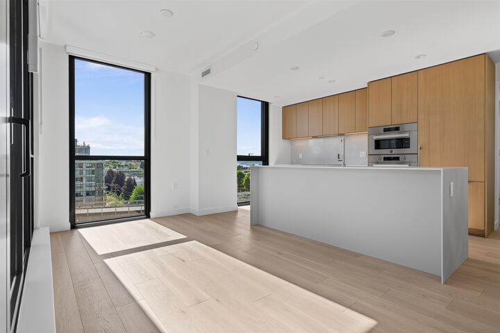 Property Photo: 1530 W 6th Avenue 801 BC V6J 0J9