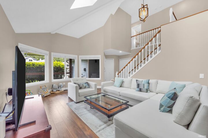 1318 McLellan Drive — photo 1