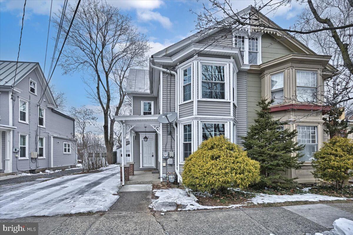 Property Photo:  413 W Louther Street  PA 17013 