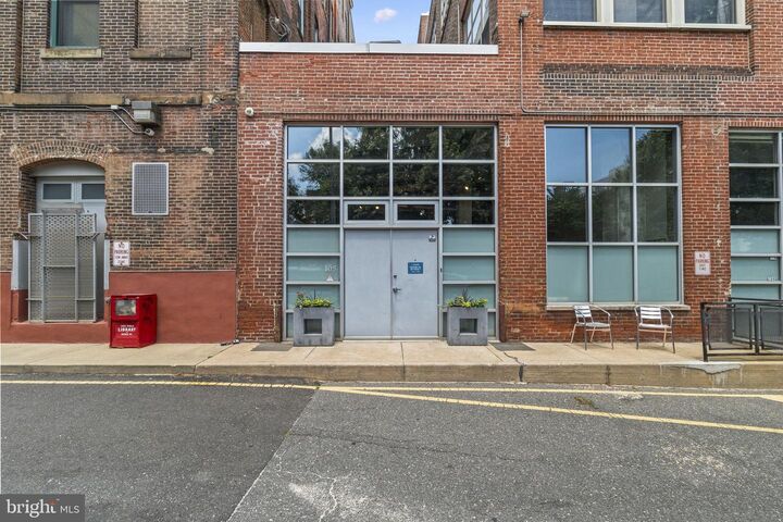Property Photo:  1234 Hamilton Street 00 105  PA 19123 