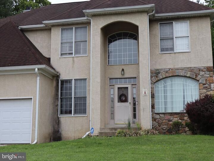Property Photo:  1 Kathryn Lane  PA 19008 