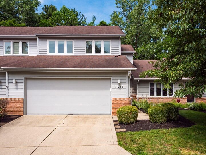 Property Photo: 4969 Blendon Pond Drive OH 43081