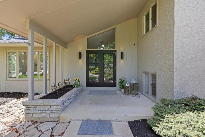Property Photo:  4499 Summit Ridge Drive  OH 43220 