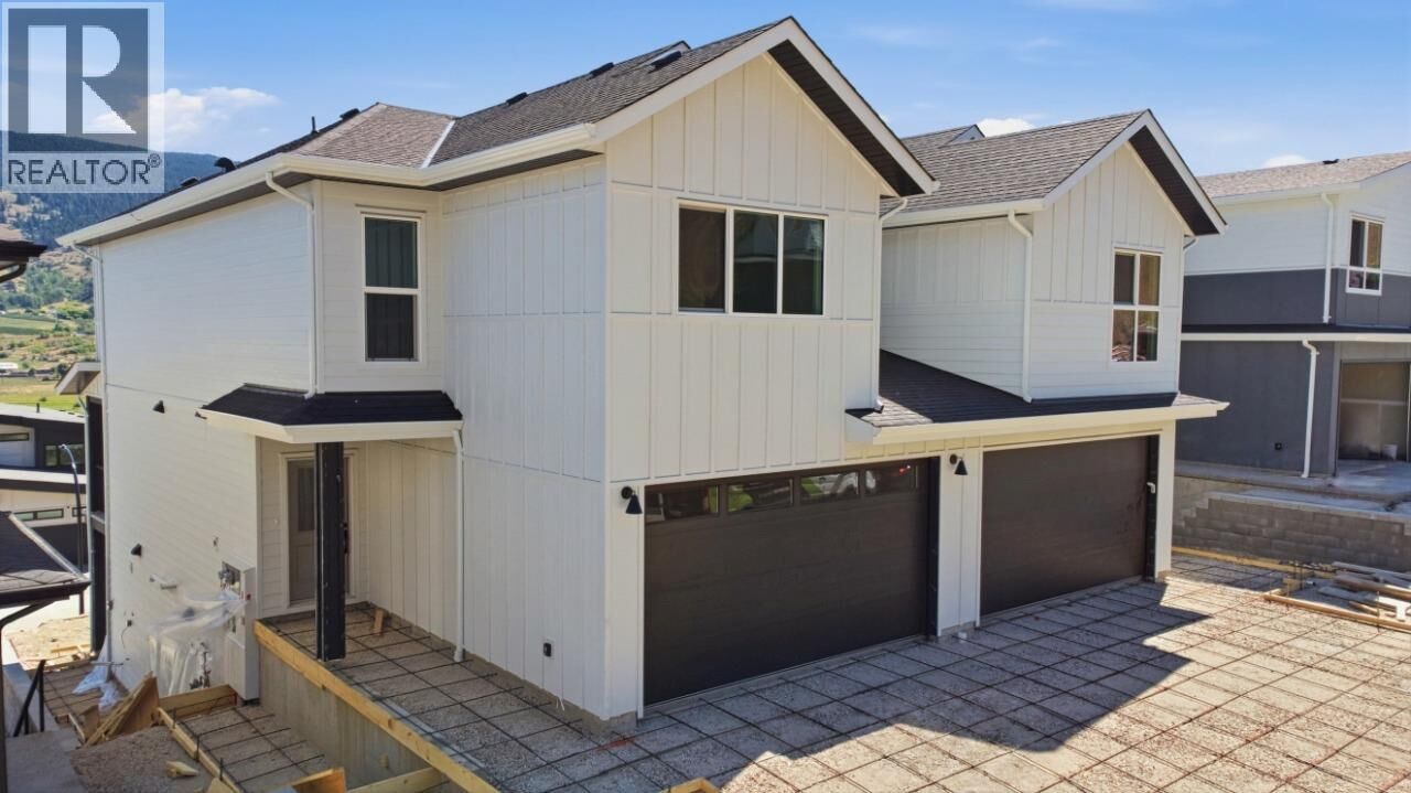 Property Photo: 373 Arrowleaf Rise BC V1B 0B5