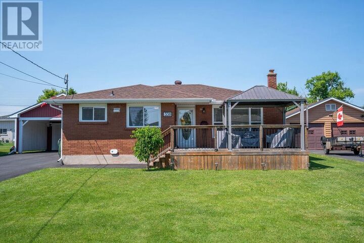 Property Photo: 338 Sydenham Rd ON P6C 2X7