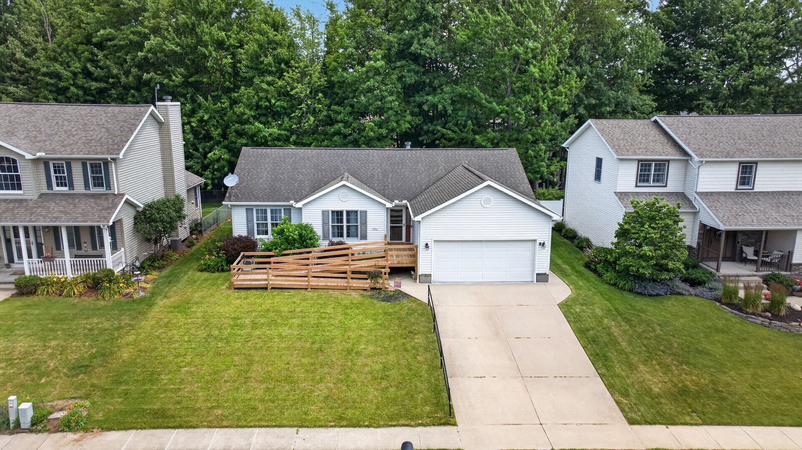 Property Photo: 4641 Autumnwood Trail Trail PA 16506