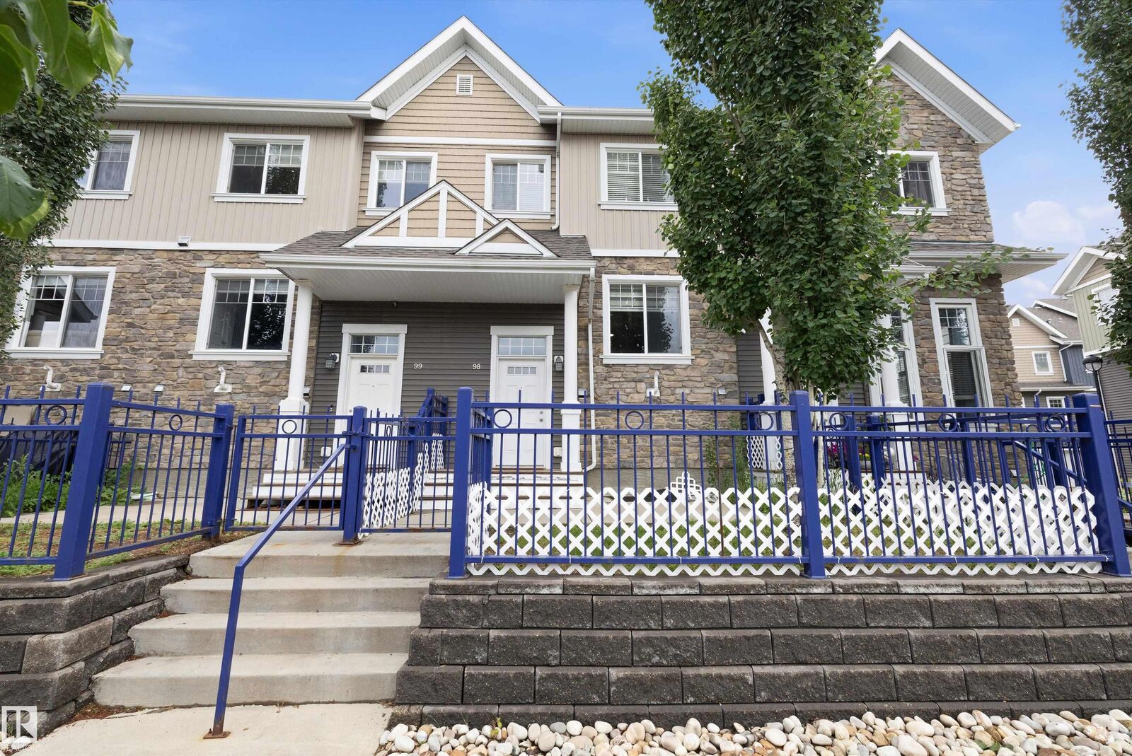 Property Photo:  4050 Savaryn Drive SW 98  AB T6X 1R8 