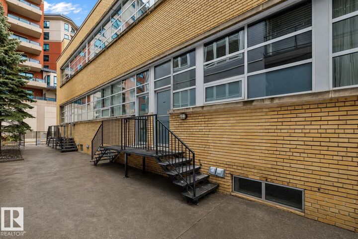 Property Photo:  10123 112 Street NW 104  AB T5K 1M1 