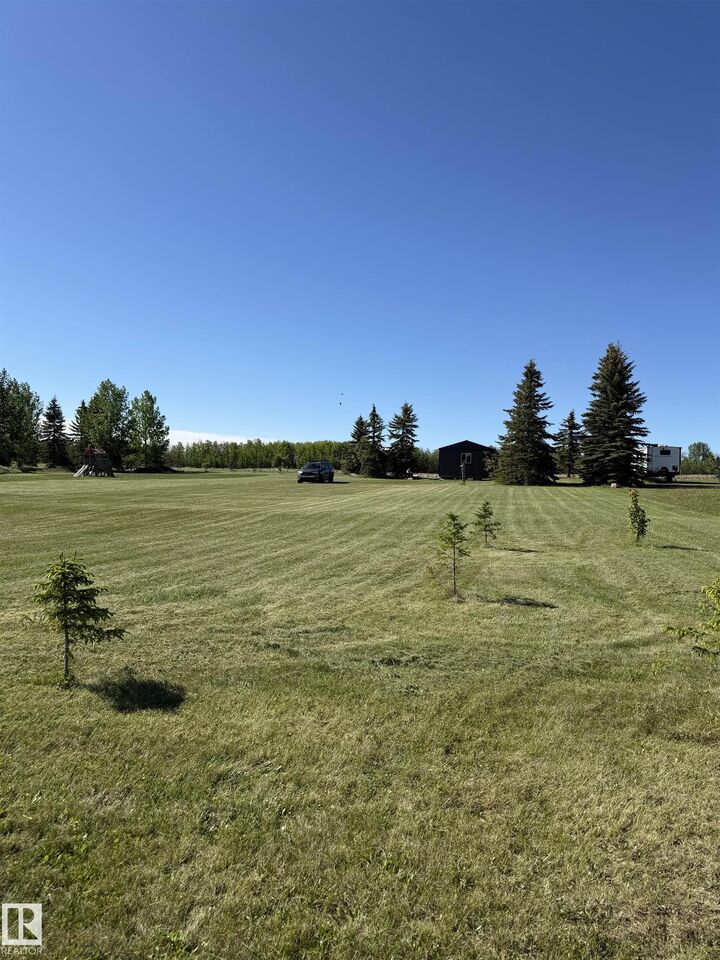 Property Photo:  15025 Twp Road 470 30  AB T0C 1X0 