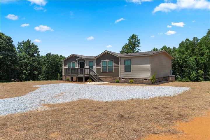Property Photo: 654 Robertson Loop Road GA 30523