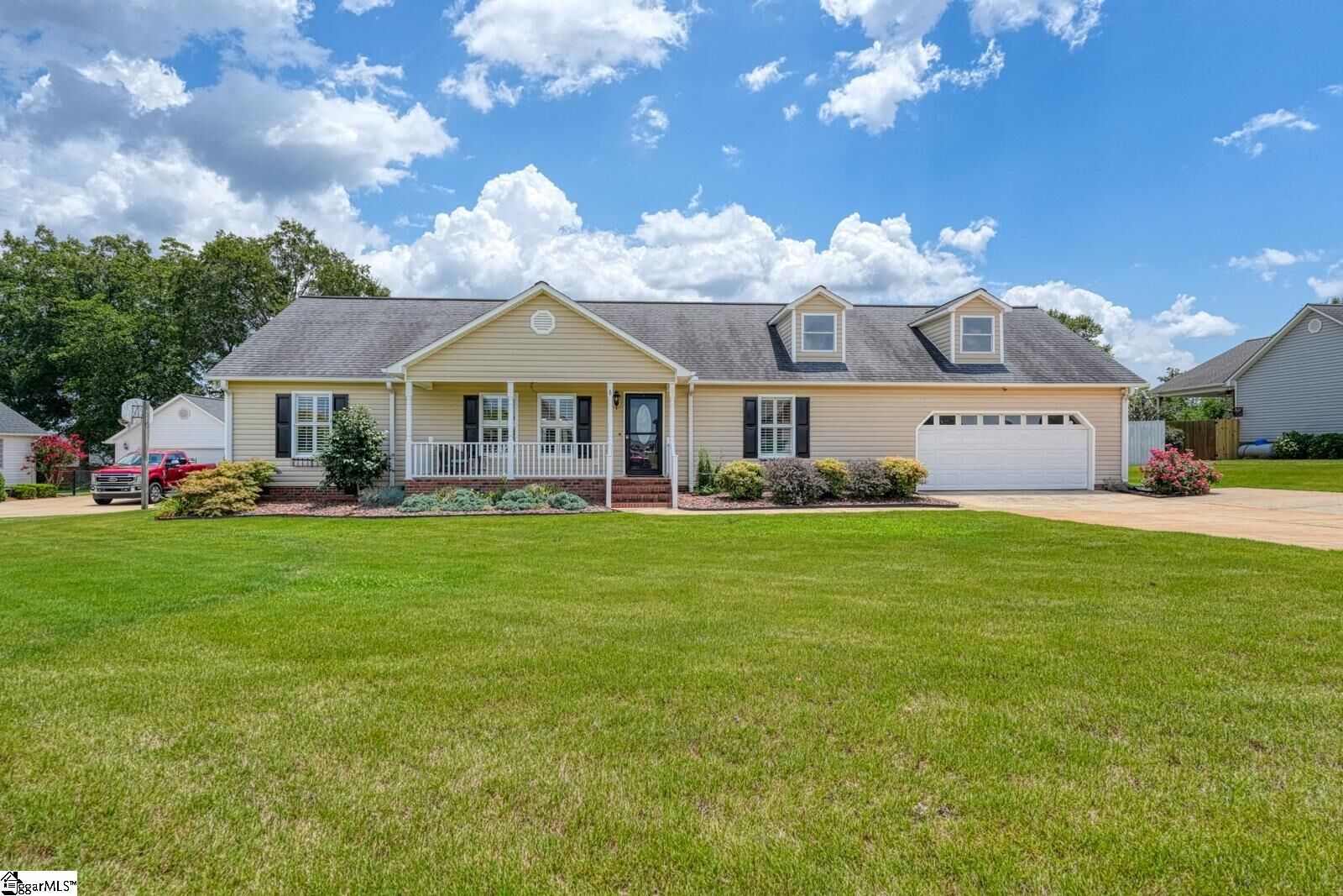Property Photo:  140 Bermuda Lane  SC 29349 