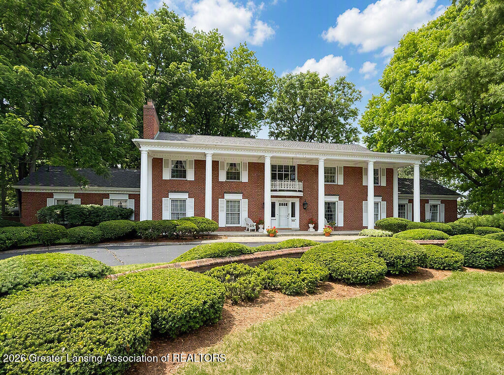 Property Photo:  1543 Meadowbrook Lane  MI 48823 