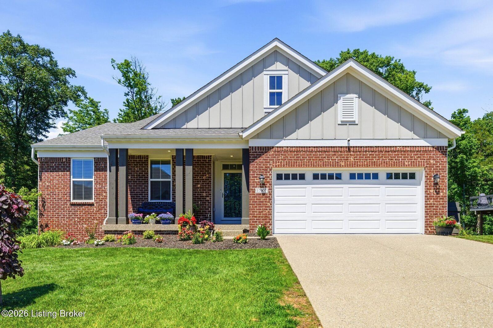 Property Photo: 17007 Preserve Pointe Dr KY 40245