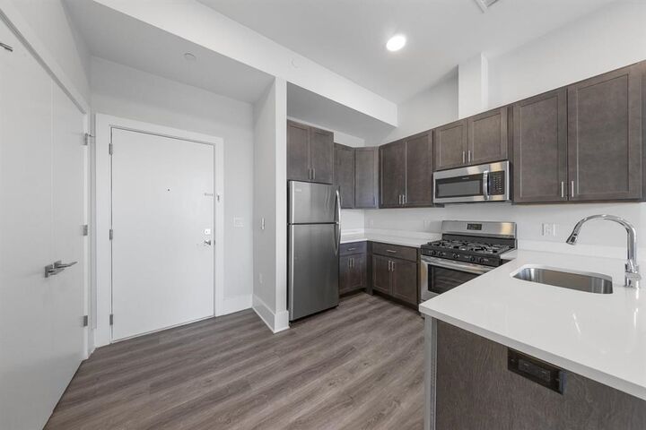 Property Photo:  660 Grand St 408  NJ 07304 
