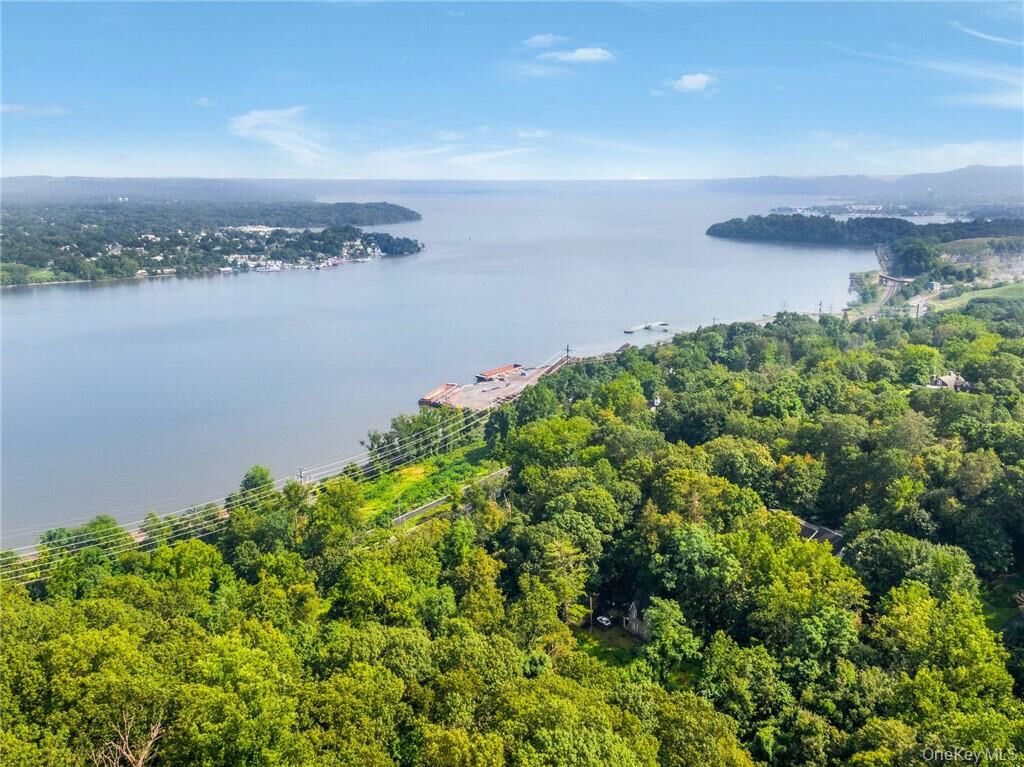 Property Photo:  3 Katavolos Drive /160-162 Mott Farm Road  NY 10980 